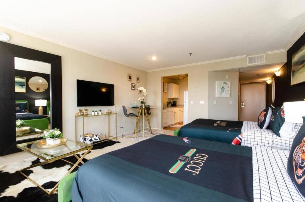 Апартаменти Gucci Mickey And Maxico Lofts Free Parking And Wifi Лос-Анджелес Екстер'єр фото